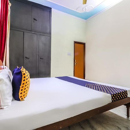 Spot On 70311 Rangoli Palace Hotel Lucknow Eksteriør billede