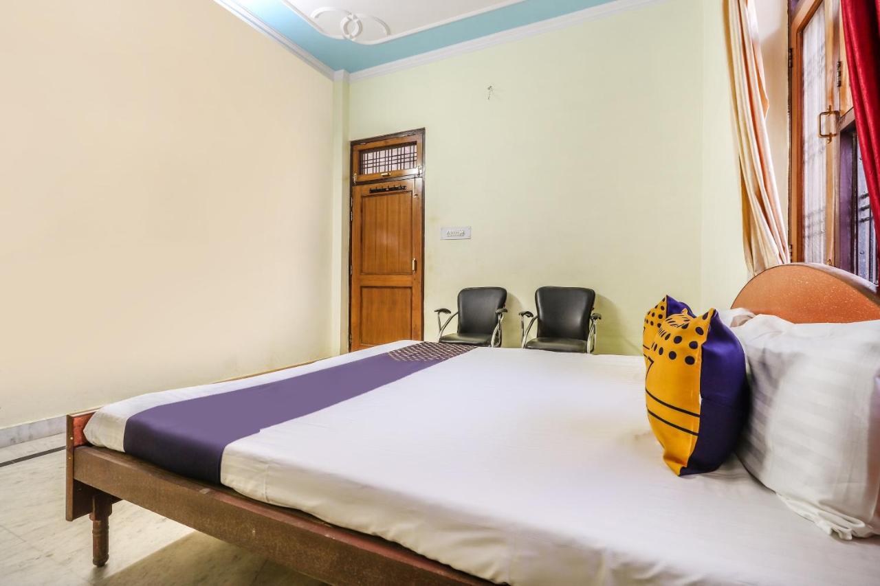 Spot On 70311 Rangoli Palace Hotel Lucknow Eksteriør billede