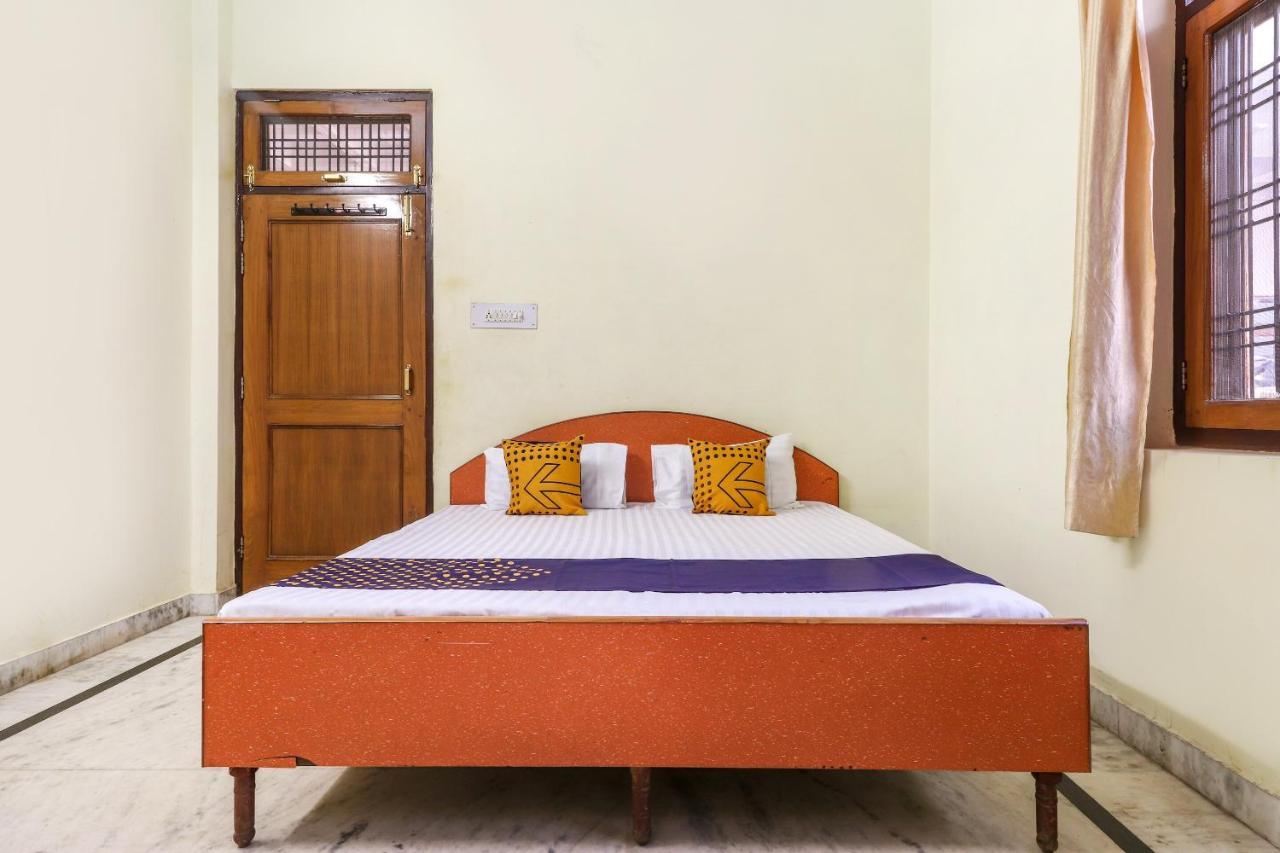 Spot On 70311 Rangoli Palace Hotel Lucknow Eksteriør billede