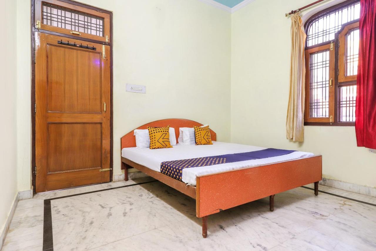 Spot On 70311 Rangoli Palace Hotel Lucknow Eksteriør billede