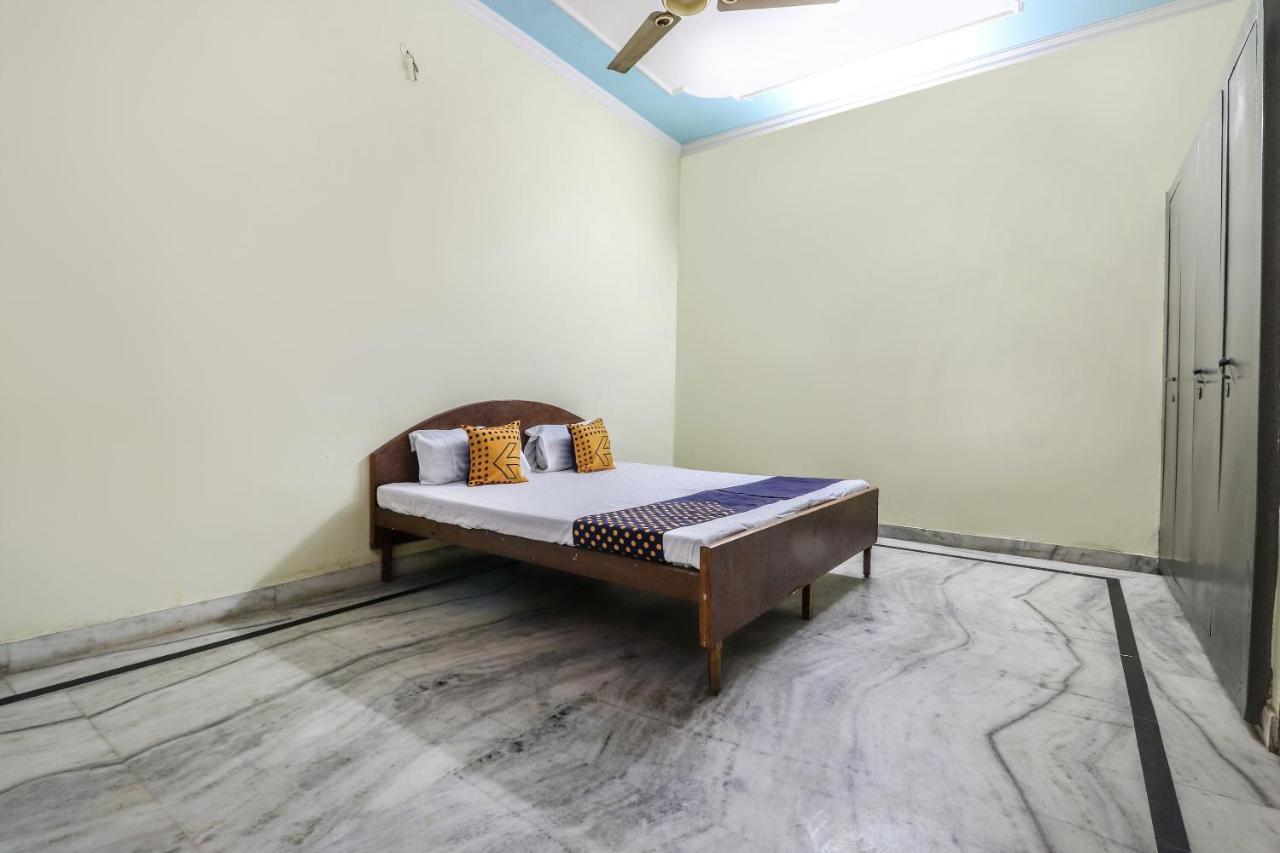 Spot On 70311 Rangoli Palace Hotel Lucknow Eksteriør billede